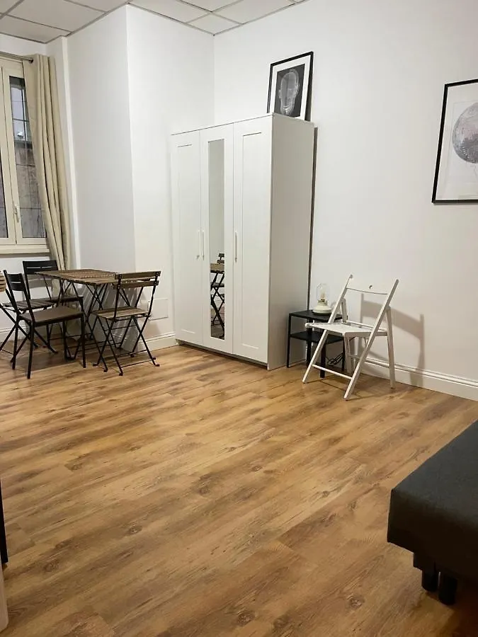 Lovely Home In Laterano Rome Apartment
