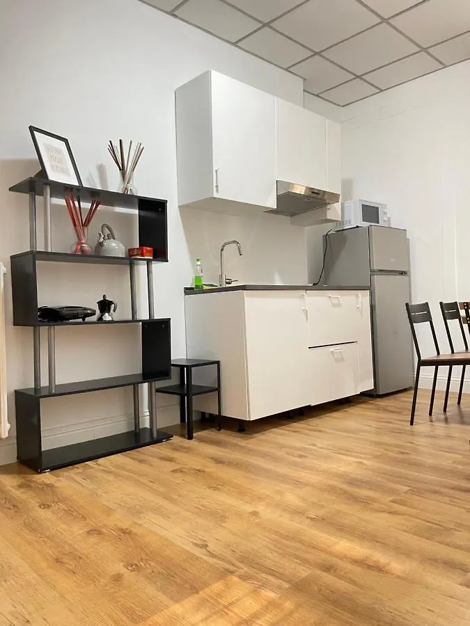 Apartment Lovely Home In Laterano Rome